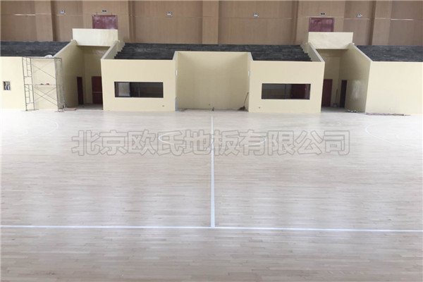 運(yùn)動(dòng)木地板