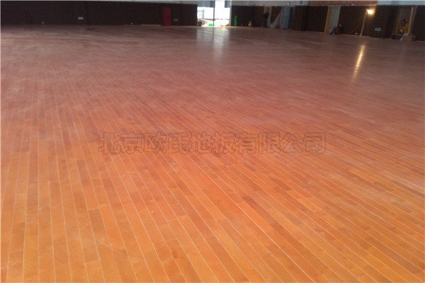 籃球木地板