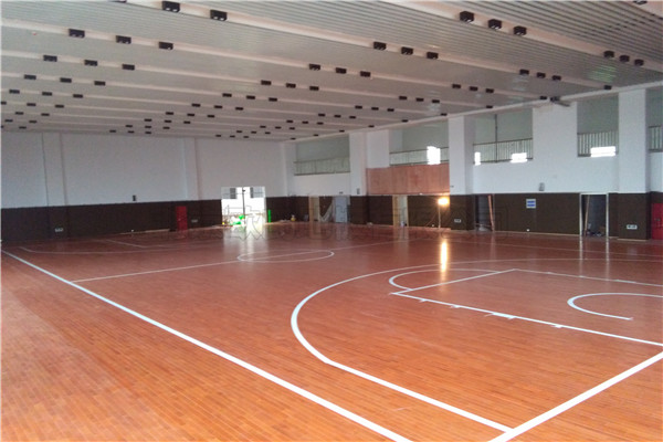籃球木地板