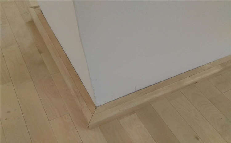 楓樺木運(yùn)動(dòng)實(shí)木地板圖片